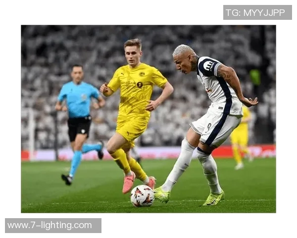 奥德与博德闪耀的对决揭示足球战术与团队精神的精彩碰撞 奥德与博德闪耀的对决揭示足球战术与团队精神的精彩碰撞